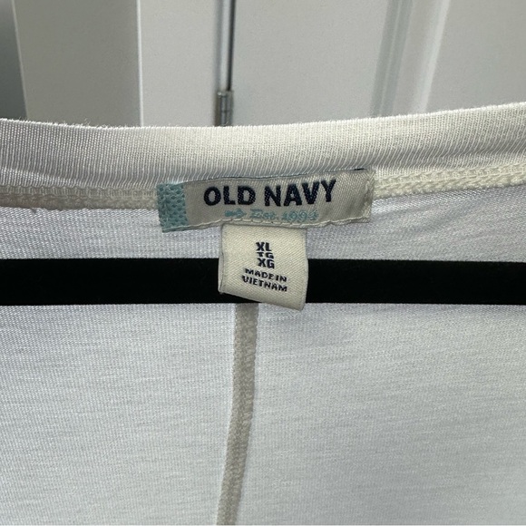 Old Navy White Tank Top with Black Silhouette - Picture 3 of 4